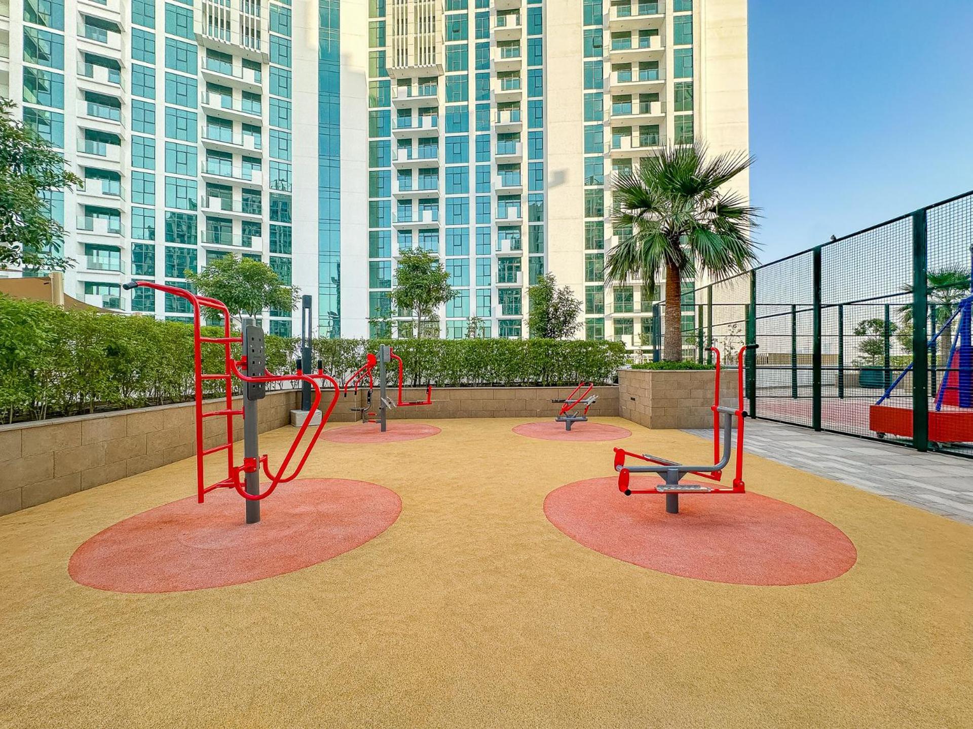 شقة Cozy & Convenient 1Br Haven In Al Jaddaf دبي المظهر الخارجي الصورة